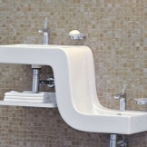 Večnivojski prostostoječi dvojni umivalnik