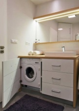 Lavatrice da incasso in un mobile