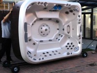 Cómo instalar una bañera de hidromasaje y un jacuzzi