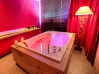 Romanticismo in acqua - il bagno Yin-Yang per due