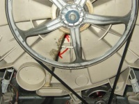 Смяна на лагера в пералнята с ръце