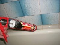 Flytande naglar för keramiska plattor