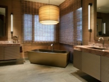 Πλήρες καφέ μπάνιο