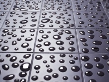 浴室の床タイルの粗さ