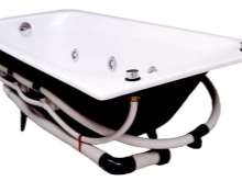 ジャグジー付き鋳鉄製バス