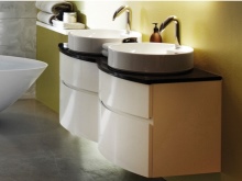 Kopalnica z dvema umivalnikoma