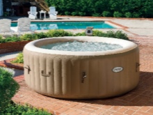 Napihljiv bazen s hidromasažo