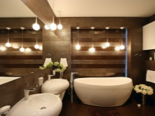 Spacious Bathroom