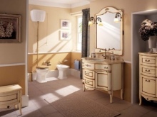 Klasiskās vannas istabas mēbeles 