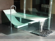 Una de las bañeras de cristal más caras