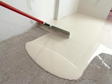 Замазка на пода в банята