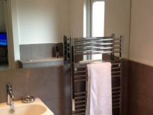 Colocación del toallero en el baño