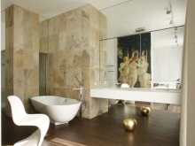 Spalvų ir stiliaus derinimas vonios kambaryje 