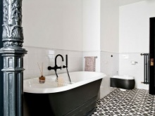 Plytelių klojimas, kad vonios kambarys taptų vizualiai patrauklesnis