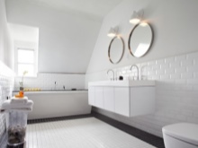 Stilingas baltas vonios kambarys