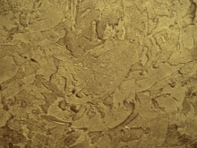 Kaunis kipsi kylpyhuoneen seinissä