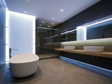 Μεγάλος καθρέφτης με οπίσθιο φωτισμό για το μπάνιο 