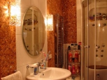 Баня, облицована с корк