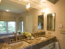 Iluminação do espelho da casa de banho