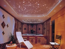 Simulação do céu estrelado na casa de banho.