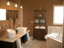 Iluminação posterior para áreas de banho específicas