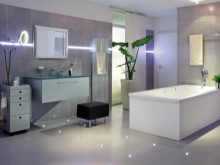 Iluminação do chão da casa de banho