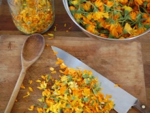 Pregătirea ierburilor pentru băi relaxante