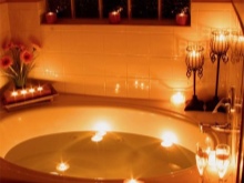 Ovali vonia dviem asmenims