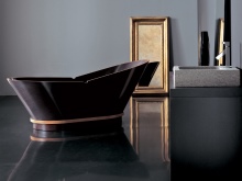 Черна дървена вана, произведена в Италия