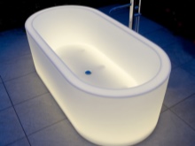 Вана с осветление