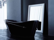 Черна вана с камъни Swarovski