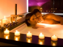 Erootiline eeterlik õlivann kahele