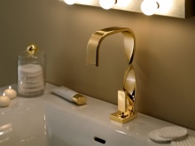 Mešalnik za oblikovanje slapov