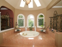 Miesto butas su įmontuota vonia