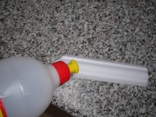 Aplicar cola al rodapié