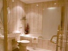 格安のバスルームリフォームは、安くても認定された材料を買うことです