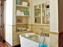 Kaapit ja hyllyt kylpyhuoneessa