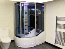 Tuš kabina z radiem, telefonom in osvetlitvijo