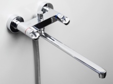 Kylpyammeen ja suihkun sekoitin