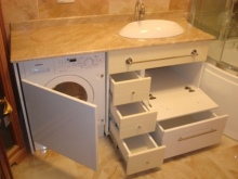 Умивалник с шкаф и чекмедже