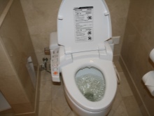 Stiprus tualeto dubens nuleidimas