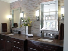 Abmessungen des Spiegels im Badezimmer