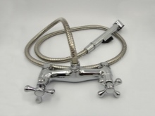 Mezclador de válvula elevable con ducha higiénica