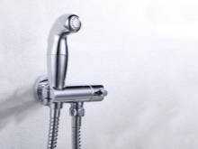 Grifo mezclador con control termostático y ducha higiénica