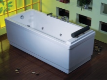 Vabalt seisev vann hüdromassaaži ja aeromassaažiga