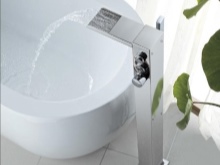 Põrandale paigaldatav vabalt seisev vannisegisti