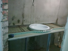 Eine Tischplatte aus Gipskarton mit den eigenen Händen im Badezimmer 