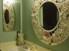 Decorazione a mano dello specchio del bagno