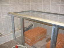 Последователност на работата за закрепване на ваната на място