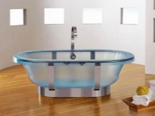 Átlátszó fürdőkád elhelyezése